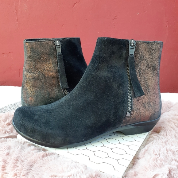 Dansko Metallic Boots Two Tone Leather Comfort Side Zip Ankle Booties 36 - Picture 13 of 13